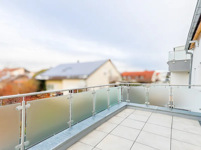 Hochwertige Neubauwohnung mit großer Terrasse im 1. Obergeschoss mit Aufzug!