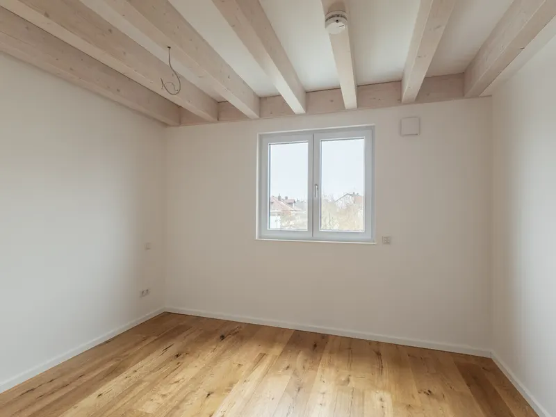 Hochwertige Neubauwohnung mit großer Terrasse im 1. Obergeschoss mit Aufzug!