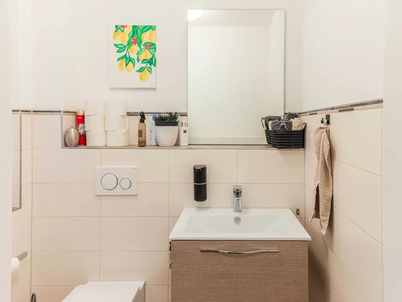 Neuwertige, gut durchdachte DHH