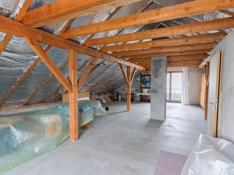 Familienfreundliches Eigenheim mit schönem Garten in ruhiger Lage von Zuchering!