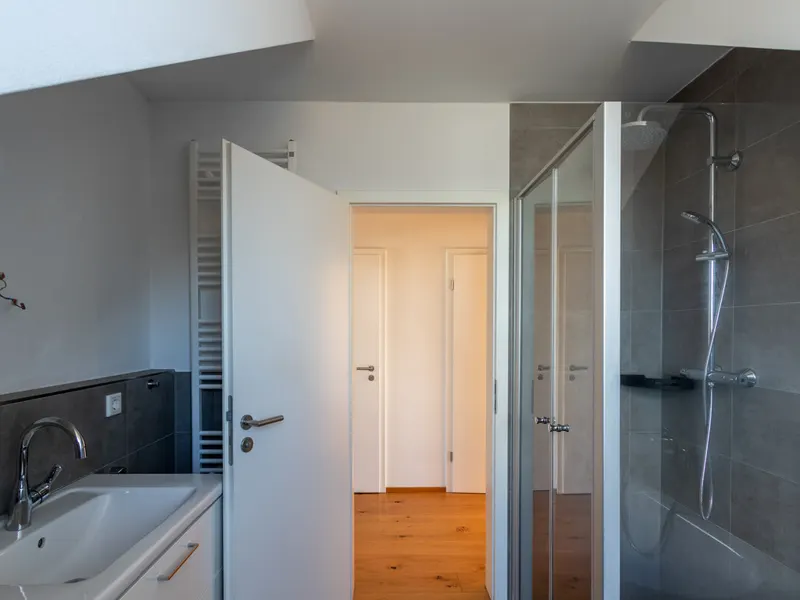 Hochwertige 2-Zimmer-Dachgeschosswohnung in Ingolstadt Nord-Ost