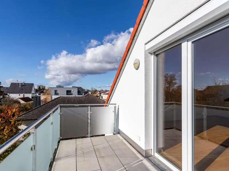 Hochwertige 2-Zimmer-Dachgeschosswohnung in Ingolstadt Nord-Ost