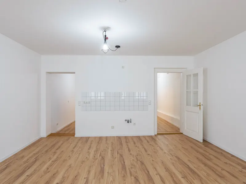 Stilvoll leben im Altbau - 2-Zimmer im 2. OG