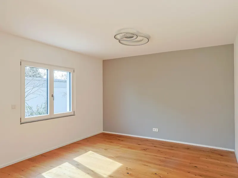 Modernes Einfamilienhaus mit integrierter Büroetage