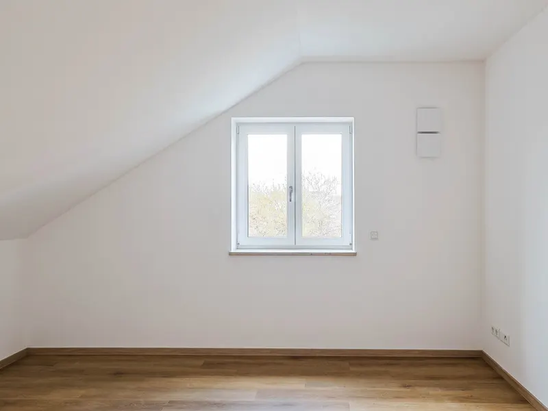 Stilvoller Neubau-Erstbezug mit 3 Zimmern und Balkon