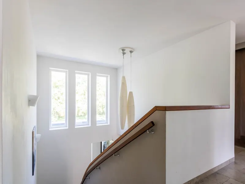 Wunderschönes EFH mit Pool in Bestlage Süd