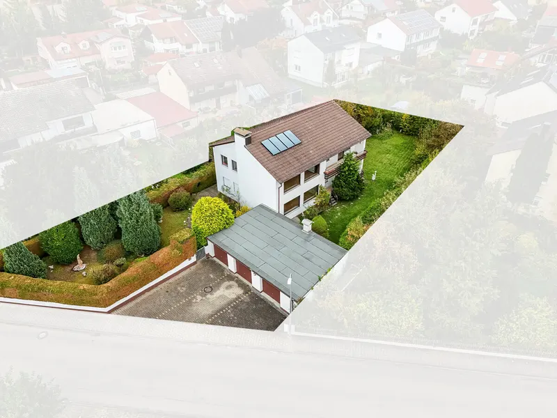 Doppelhaus oder Einfamilienhaus? 559 m² großes Baugrundstück mit Altbestand in Spitalhof!