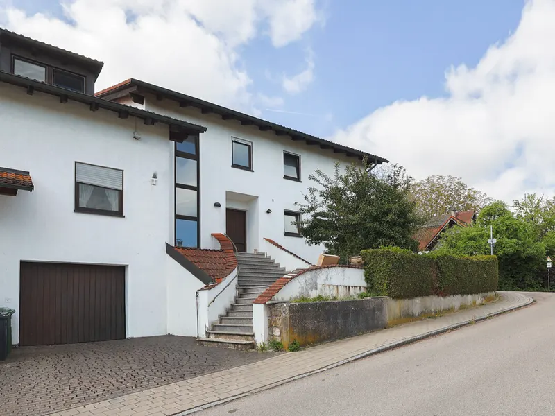 Stilvolle Doppelhaushälfte mit Familiencharme in Gaimersheim