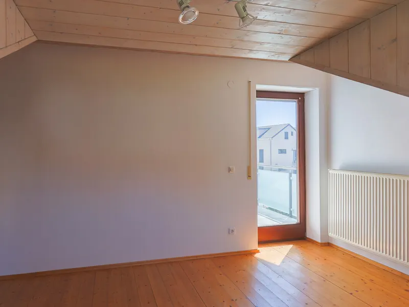 Großzügige, helle Wohnung im Grünen!