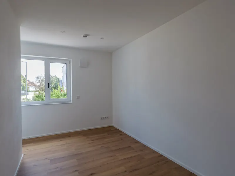 Neuwertige 3-Zimmer-Wohnung auf 2 Etagen in zentraler Lage