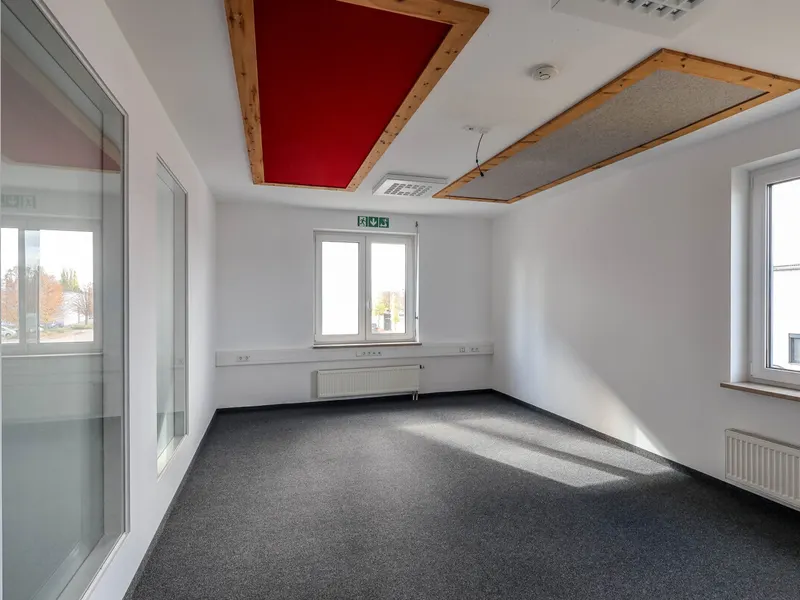Praxiszentrum mit Halle in Gaimersheim