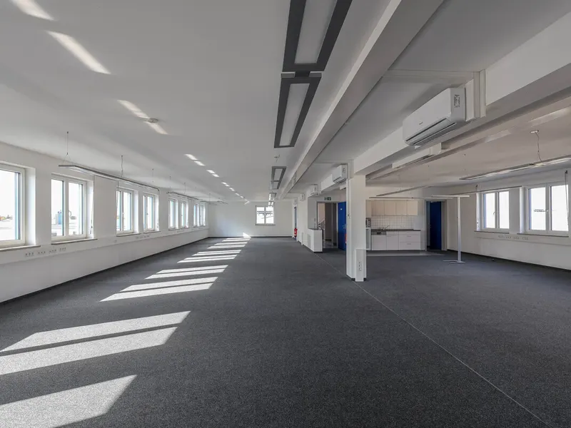 Praxiszentrum mit Halle in Gaimersheim