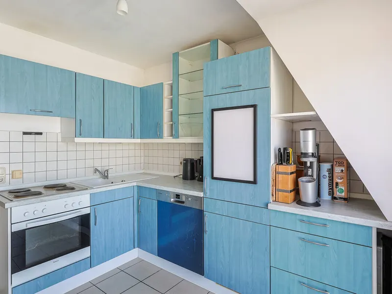 Zweifacher Balkon, viel Licht, viel Platz: Attraktive 3-Zimmer-Dachgeschosswohnung