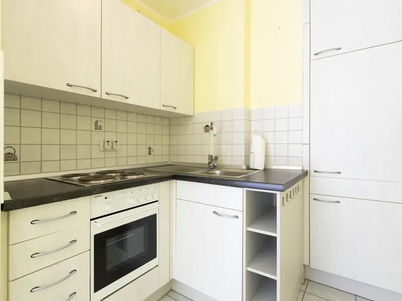 Gut geschnittene, helle 1-Zi-Whg , ideal für Kapitalanleger