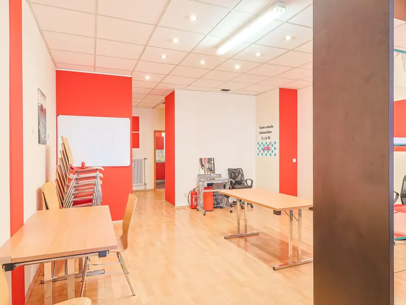 Klein, fein, professionell: Bürofläche mit TG-Stellplatz in der Innenstadt