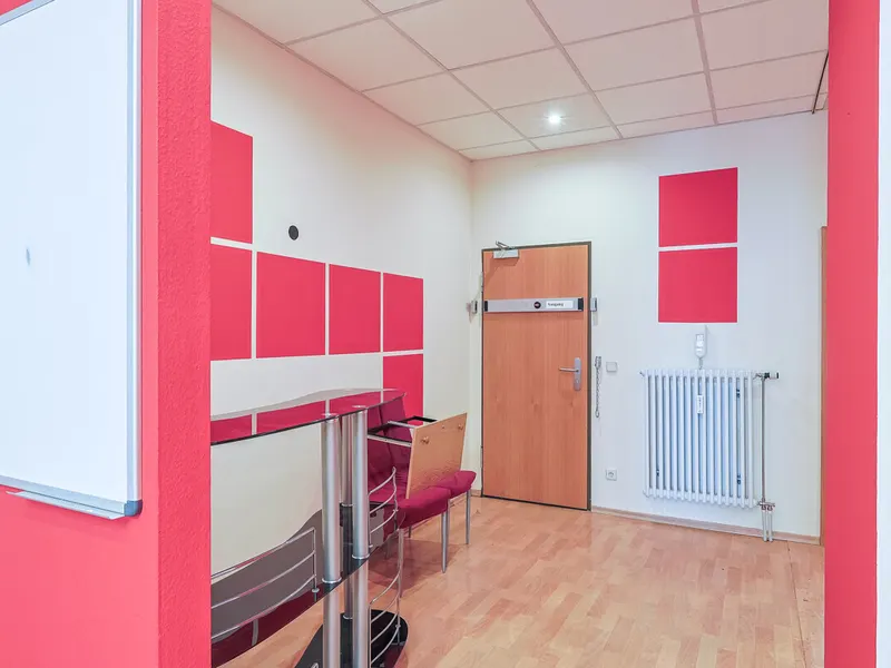 Klein, fein, professionell: Bürofläche mit TG-Stellplatz in der Innenstadt