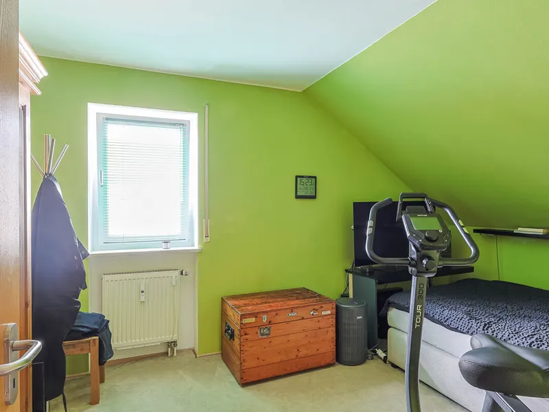 2-Zimmer-Dachgeschosswohnung in gefragter Südlage