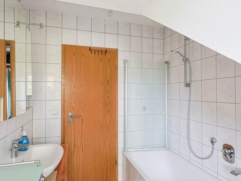 2-Zimmer-Dachgeschosswohnung in gefragter Südlage