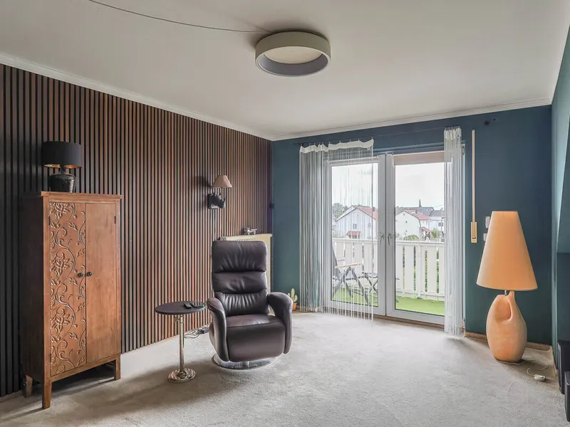 2-Zimmer-Dachgeschosswohnung in gefragter Südlage