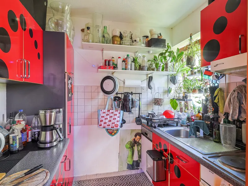 Erbbaurecht! Vermietete 2-Zimmer-Wohnung in Ingolstadt Süd mit umlaufendem Garten!