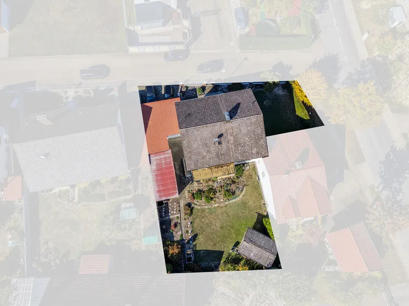 Großzügiges Wohnhaus mit großem Grundstück und viel Potenzial in Hofstetten