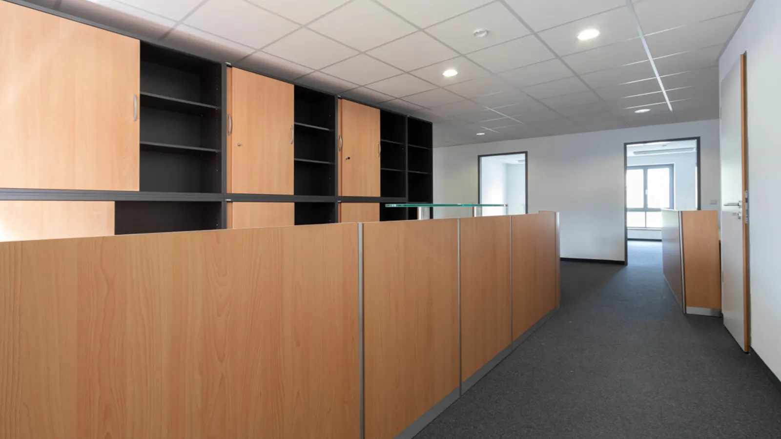 Schöne Bürofläche in der Altstadt inkl. TG-Stellplätze - Bild 3