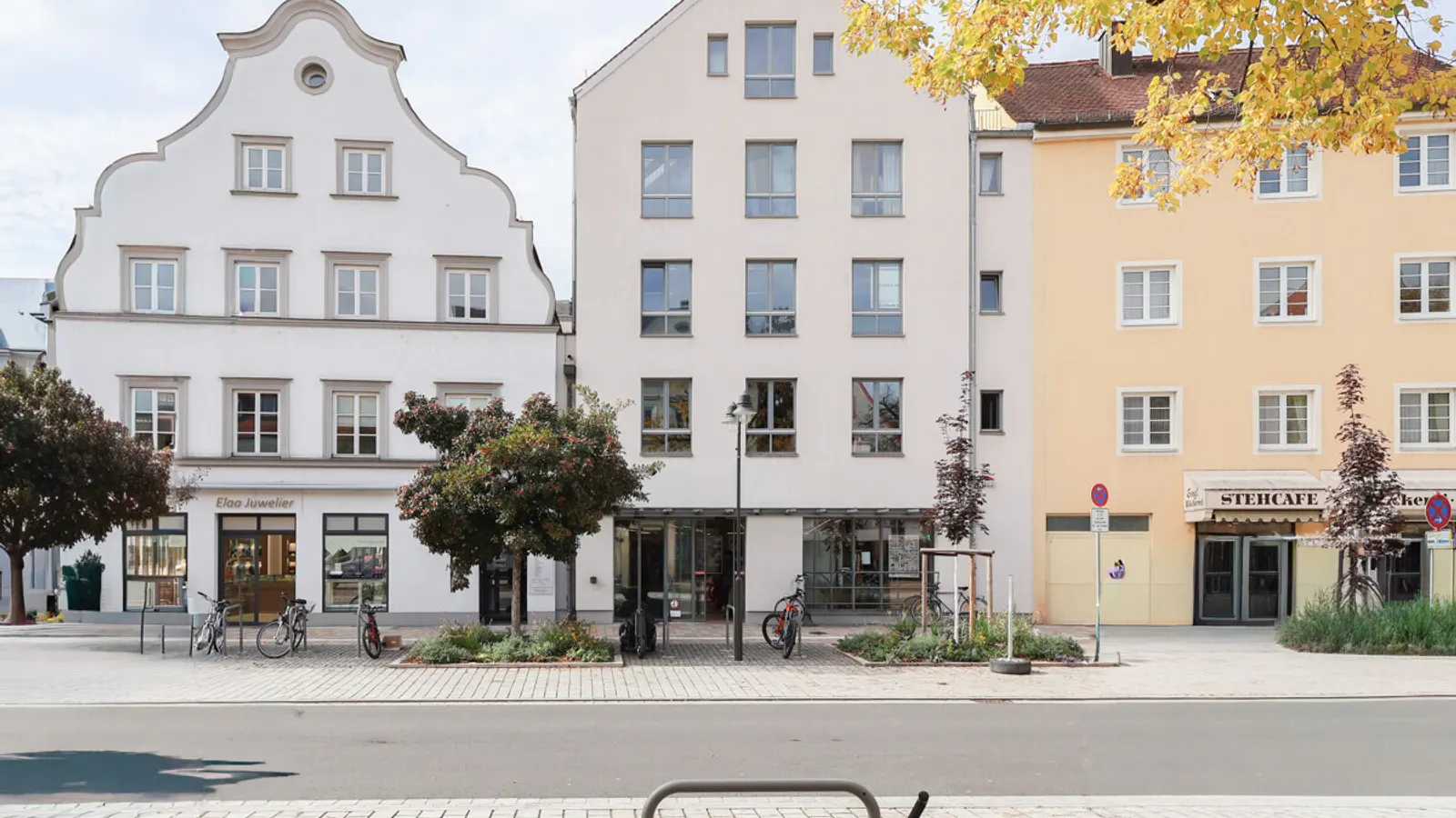 Schöne Bürofläche in der Altstadt inkl. TG-Stellplätze - Bild 1