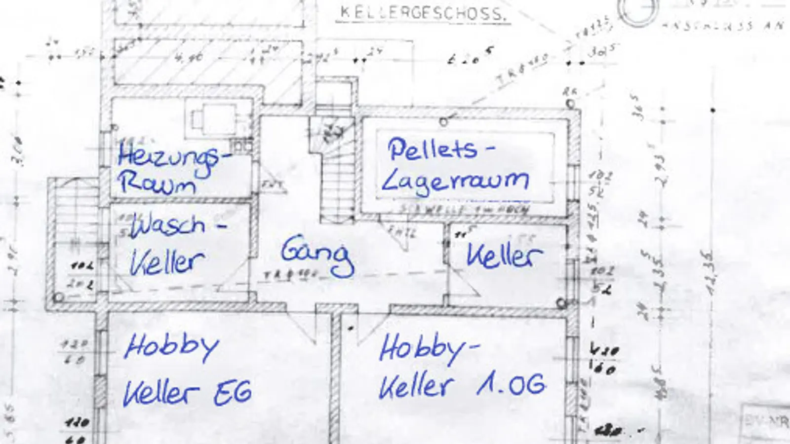 Viel Platz für Ihre Wohnideen: Großzügiges Zweifamilienhaus in Wettstetten - Bild 30