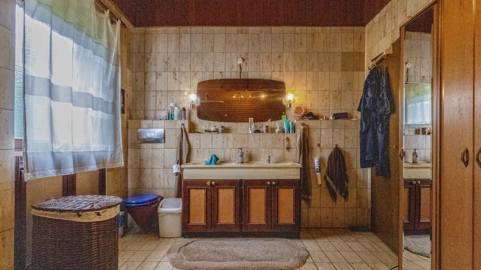 Solides Zweifamilienhaus mit viel Wohnfläche in ruhiger Lage von Stammham-Westerhofen - Bild 8