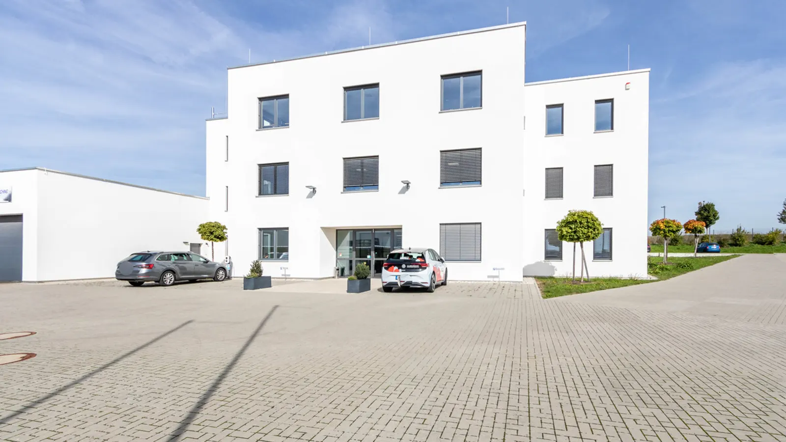 Hochwertige Büroräume im Gewerbegebiet Kösching - Bild 2