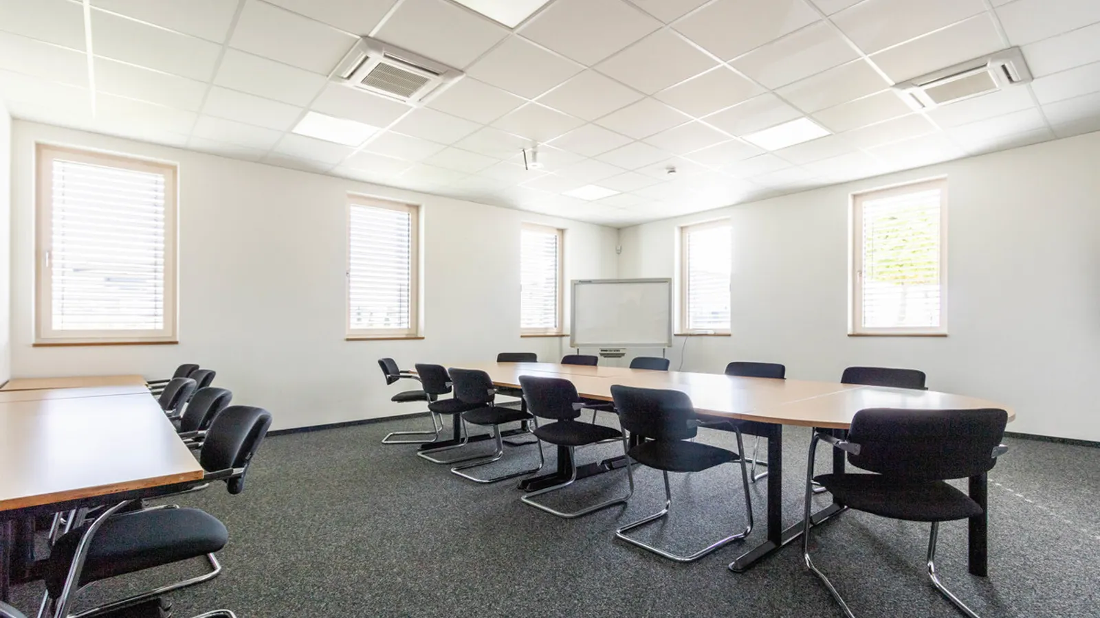 Hochwertige Büroräume im Gewerbegebiet Kösching - Bild 8