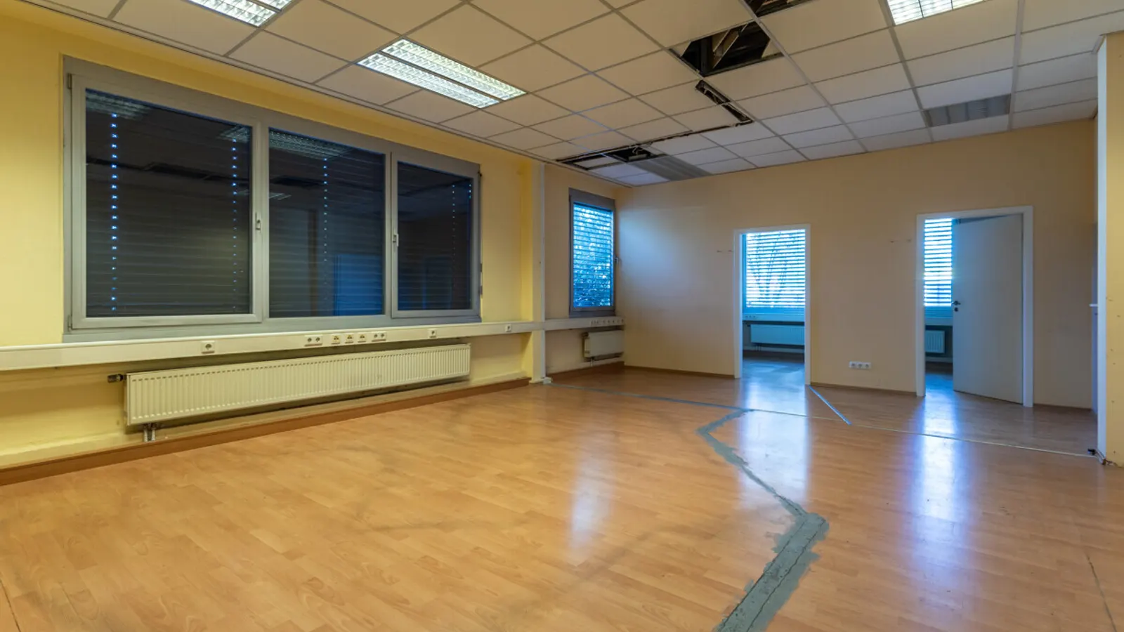 Großzügige Halle mit Büro in Autobahnnähe - Bild 4