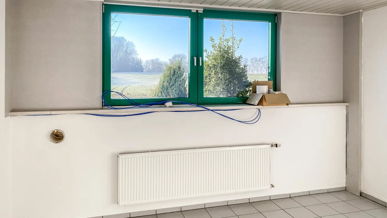 Moderne Bürofläche mit Halle - Bild 5