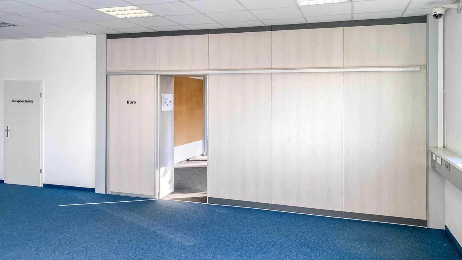 Moderne Bürofläche mit Halle - Bild 8