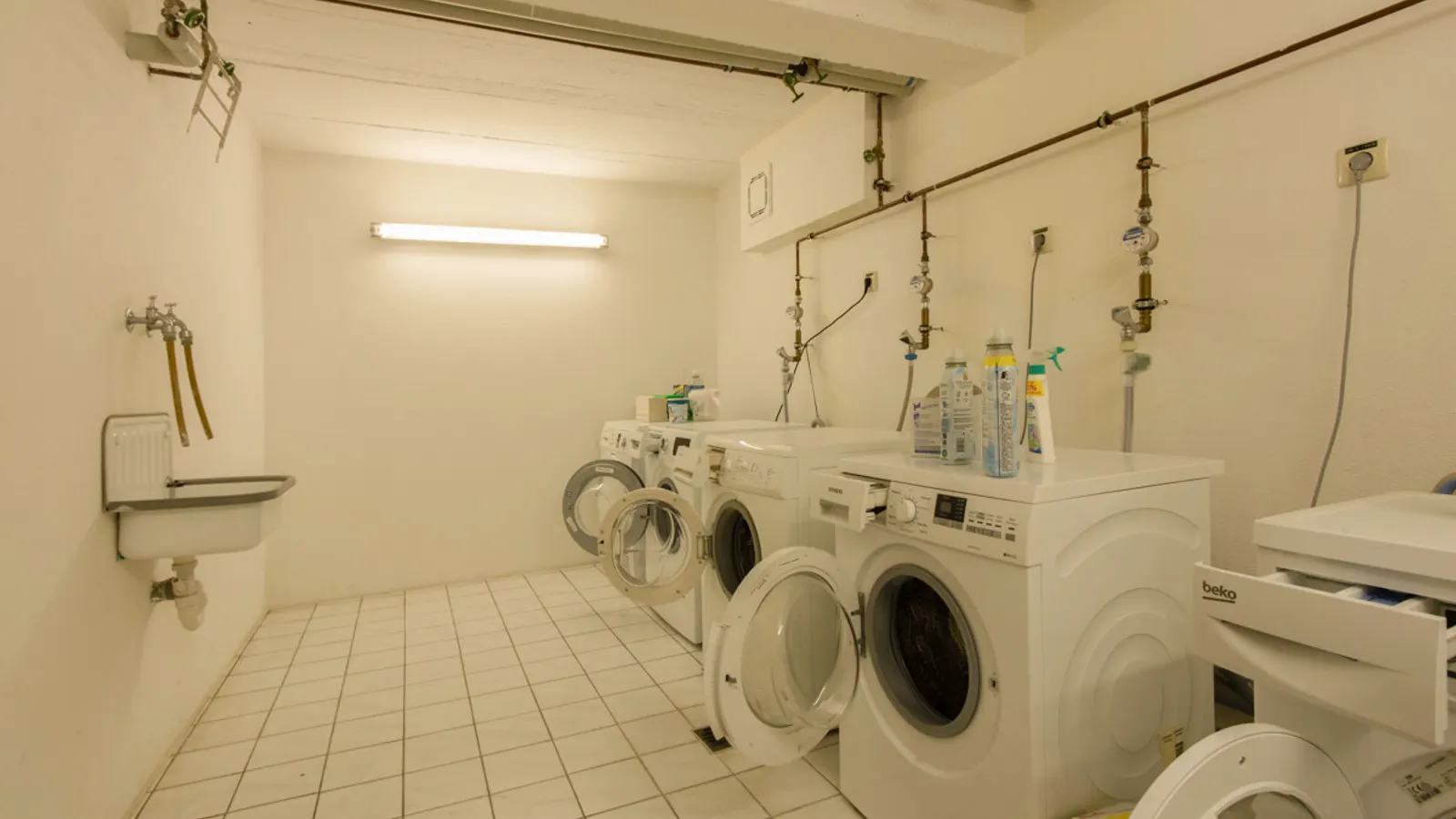 2-Zimmer-Wohnung mit zwei Balkonen in ruhiger Lage von Manching! - Bild 12