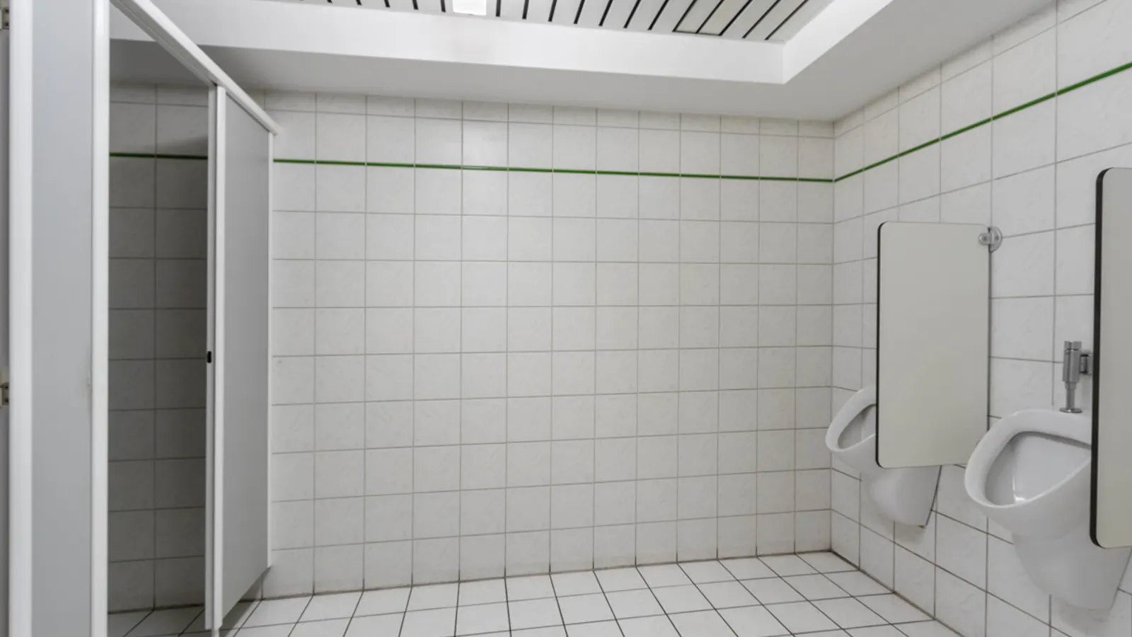 Geräumige Halle mit hervorragender Anbindung - Bild 9