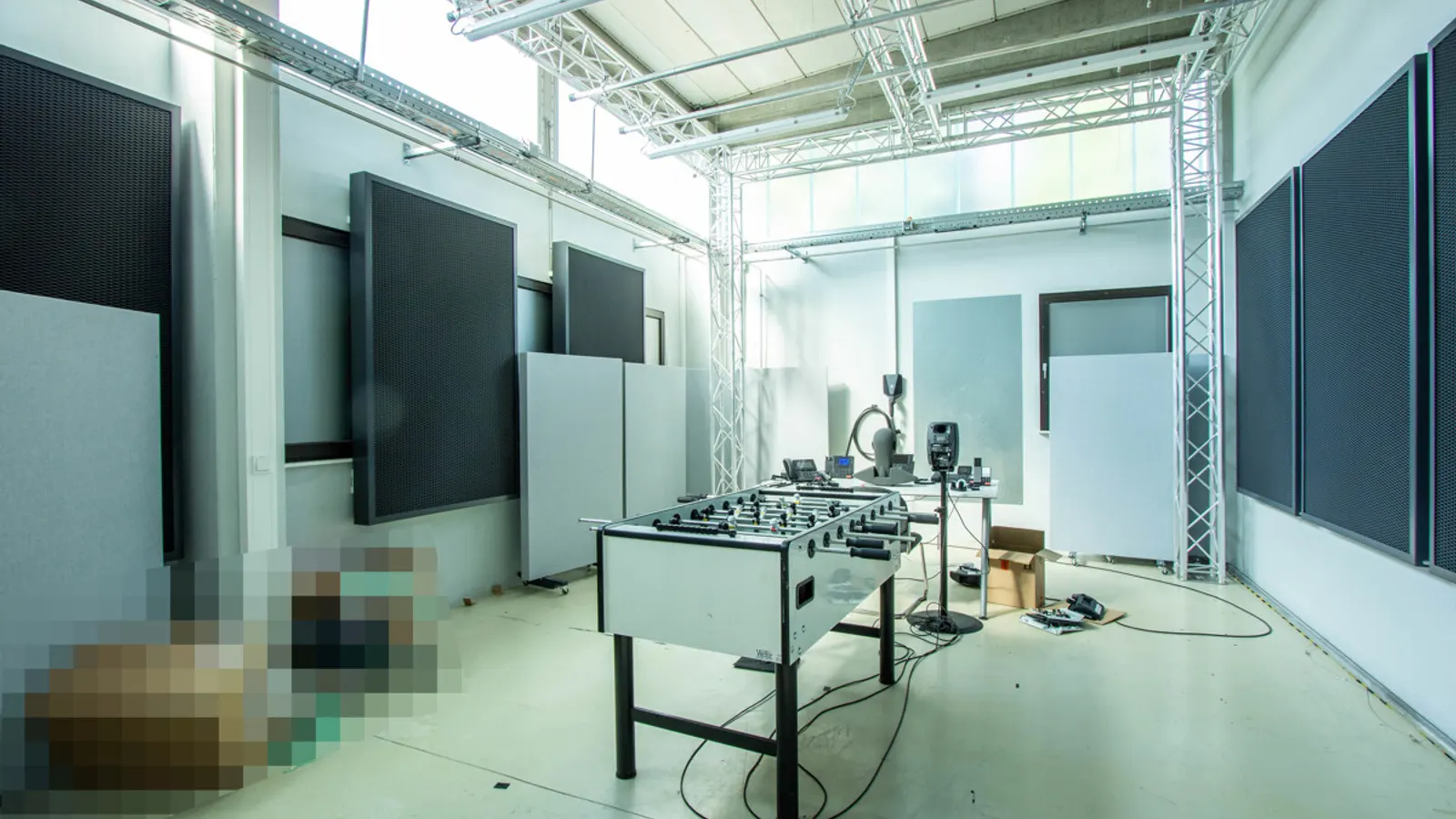 Attraktive Halle mit Bürofläche mit zahlreichen Stellplätzen in Gaimersheim! - Bild 6