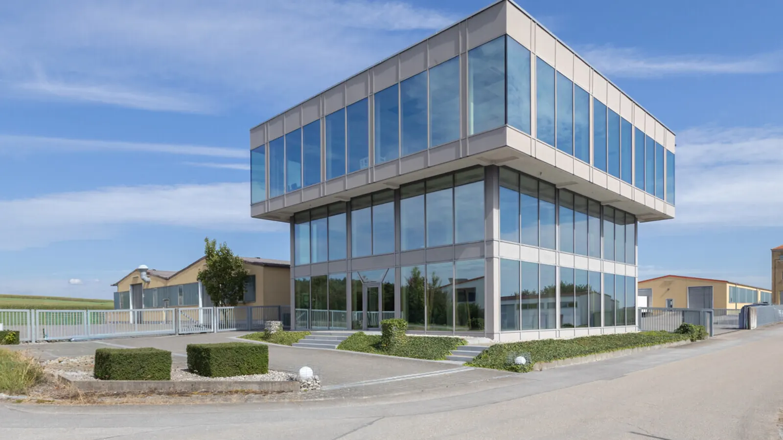 Repräsentatives Bürogebäude in Nassenfels - Bild 1