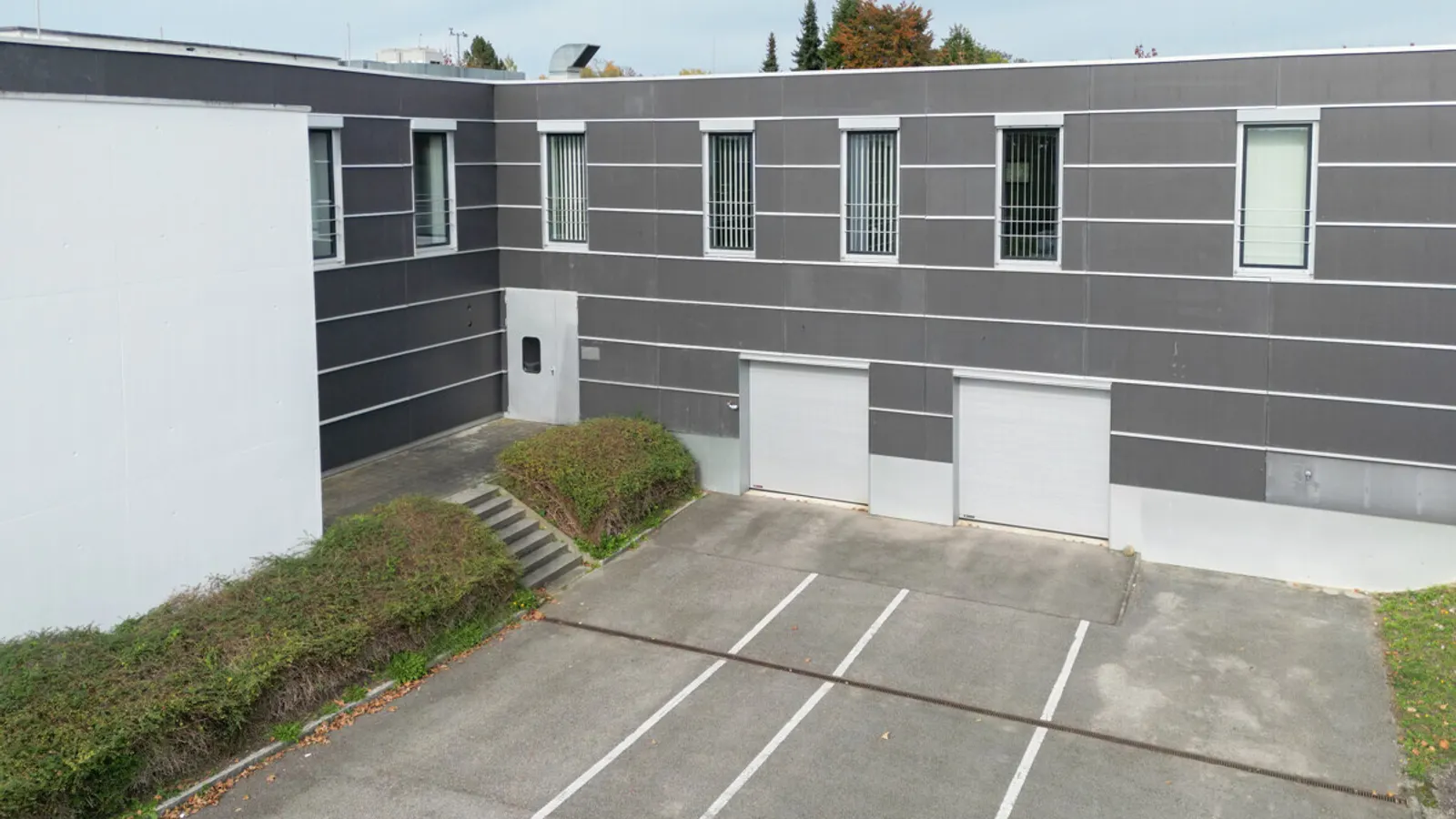 Repräsentatives Geschäftshaus - Bürogebäude mit Werkstatt - Bild 3