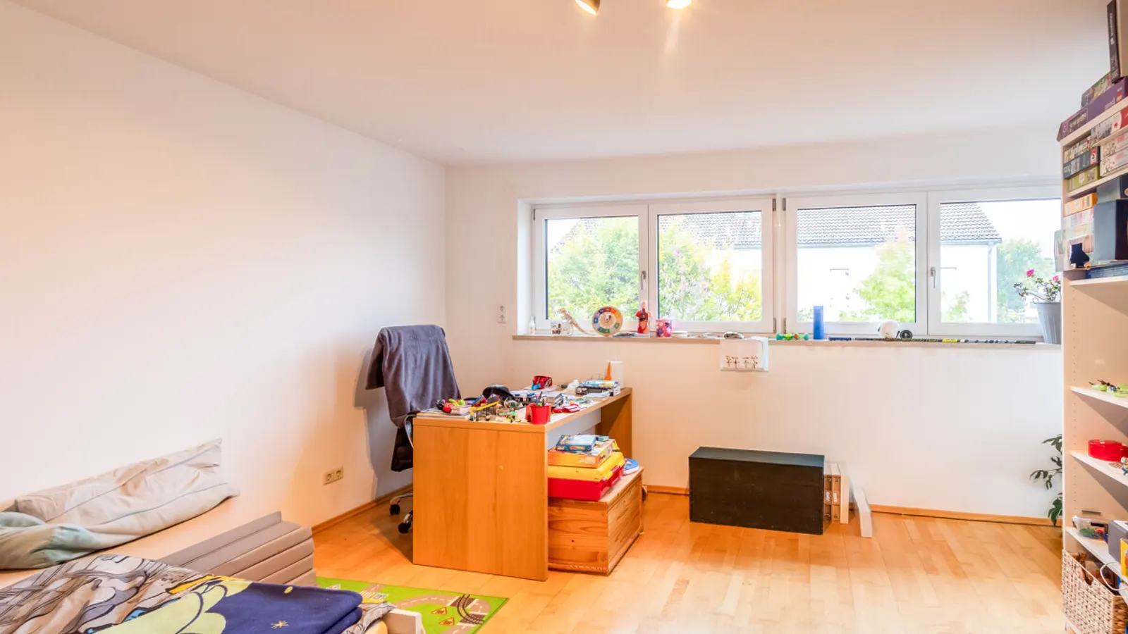 Familienfreundliche Doppelhaushälfte mit Garten in Gerolfing - Bild 6