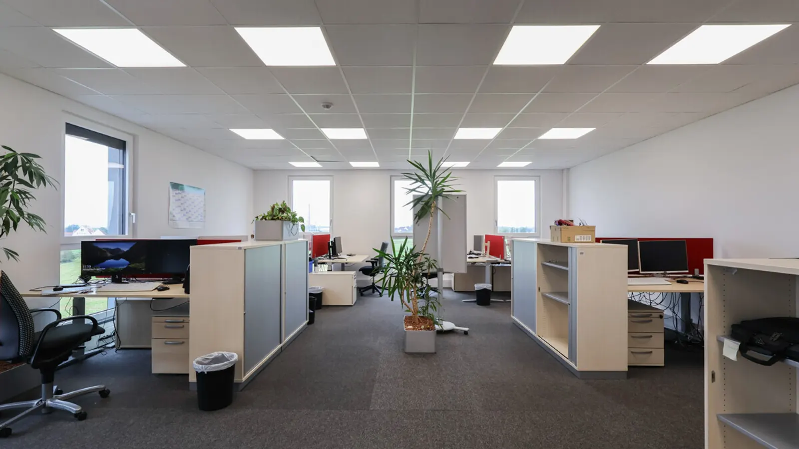 Interpark: Attraktive und moderne Büroräume in guter Lage von Kösching! - Bild 1