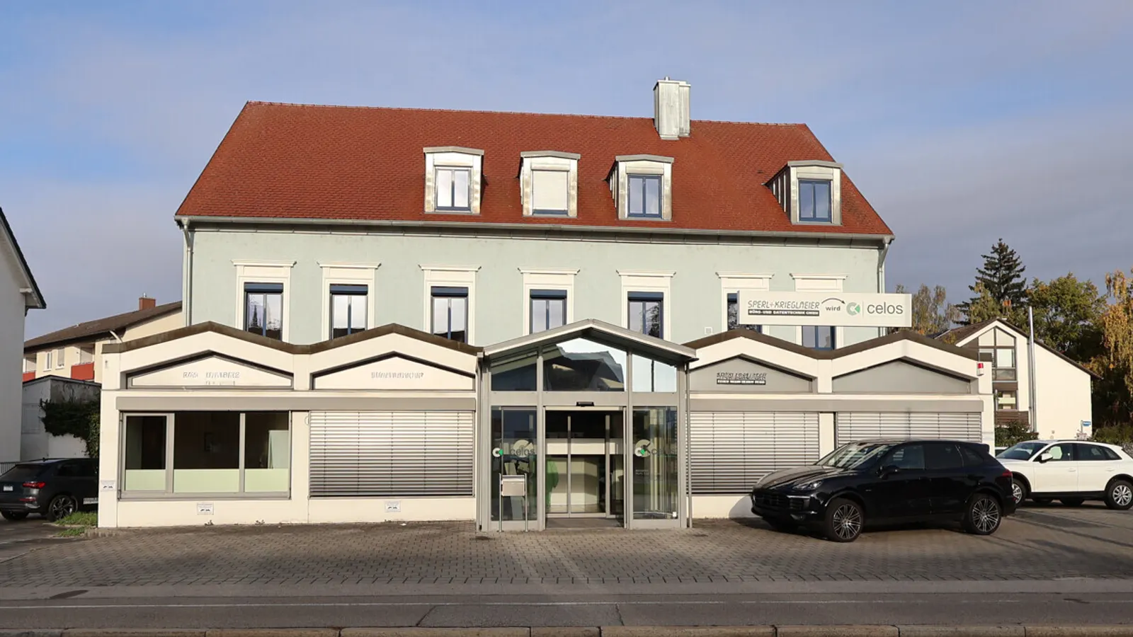 Gepflegtes, komplettes Bürogebäude mit hervorragender Anbindung - Bild 1