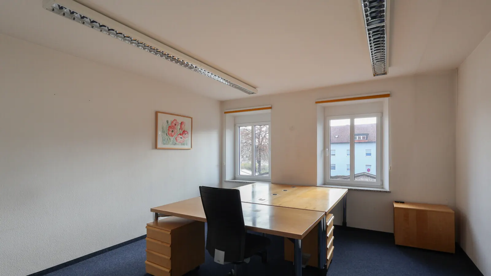 Gepflegtes, komplettes Bürogebäude mit hervorragender Anbindung - Bild 13