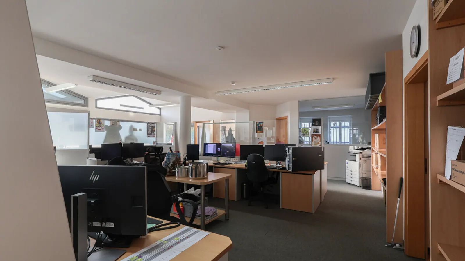 Gepflegte Büro-/Ladenfläche mit guter Sichtbarkeit und Parkmöglichkeiten - Bild 7