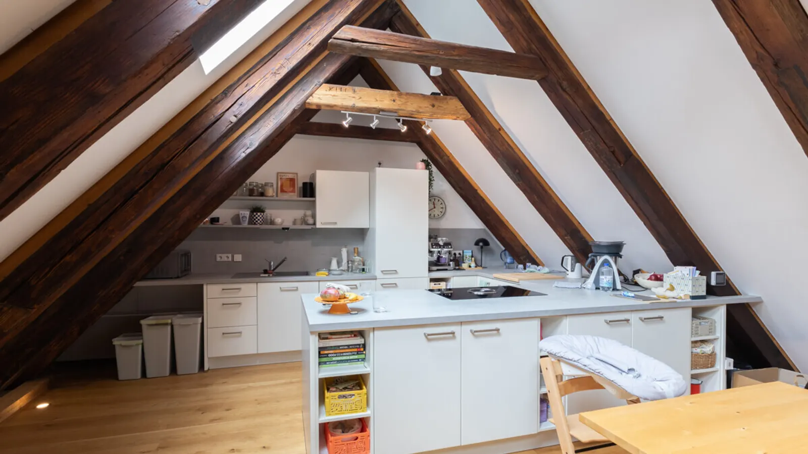 Liebevoll saniertes Denkmalobjekt - Stadtbauernhof mit 4-Wohnungen in der Innenstadt - Bild 10