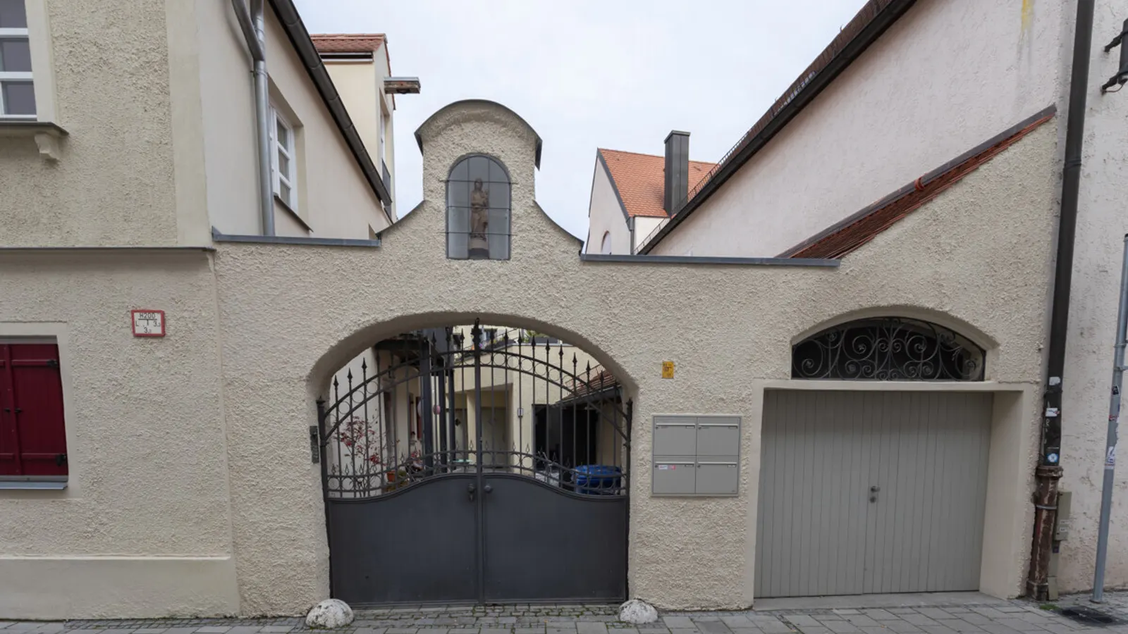 Liebevoll saniertes Denkmalobjekt - Stadtbauernhof mit 4-Wohnungen in der Innenstadt - Bild 23