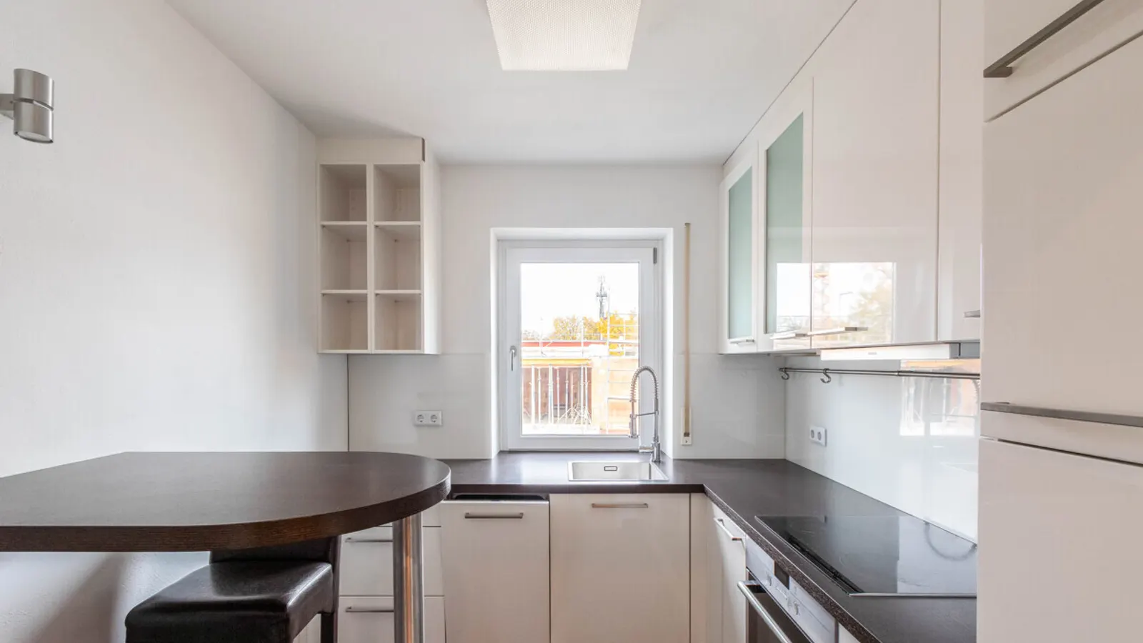 Renovierte, bezugsfertige 2-Zimmer-Wohnung im Ingolstädter Süden mit Loggia! - Bild 8