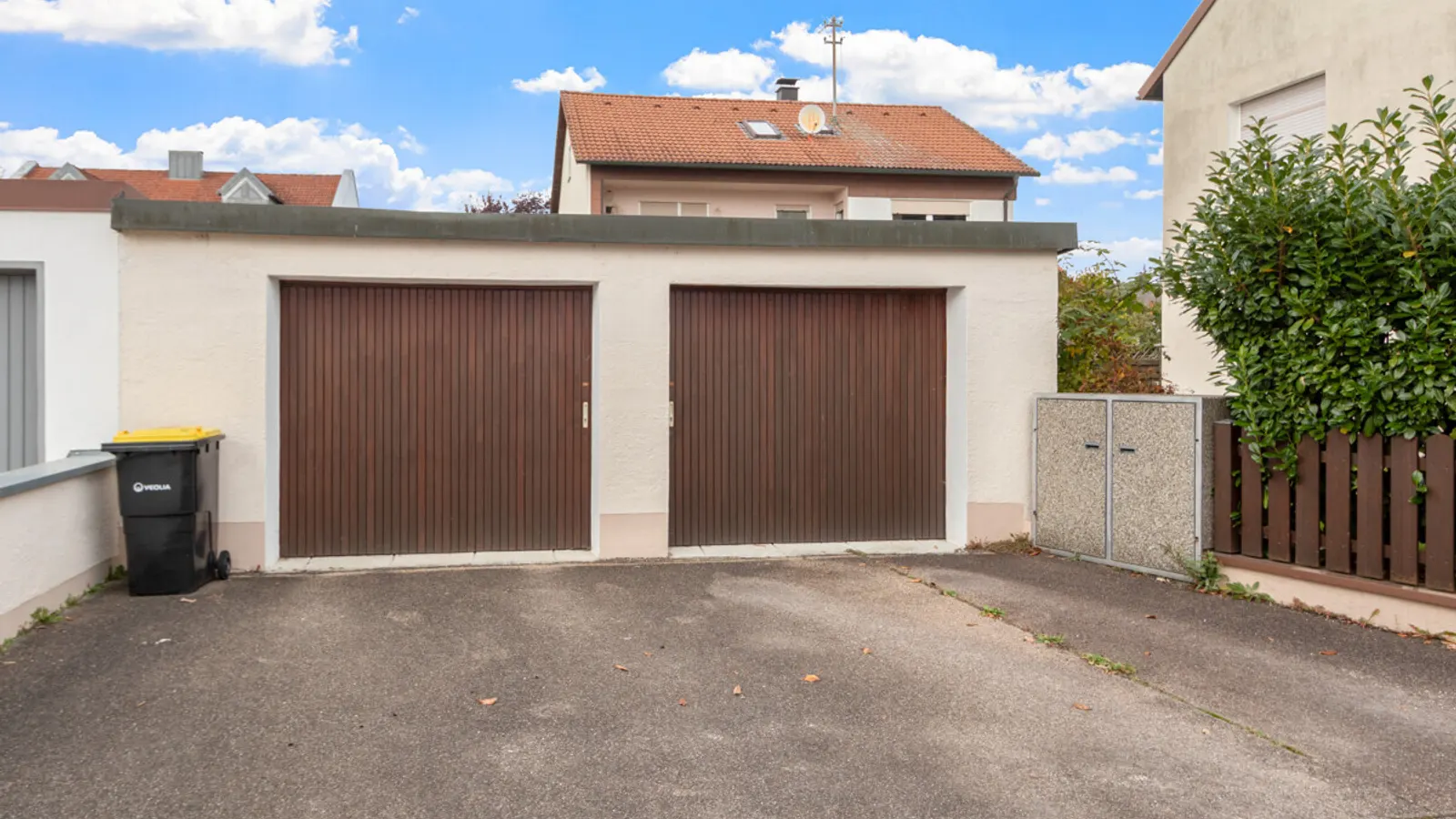 Gepflegtes Dreifamilienhaus in ruhiger Wohnlage von Oberstimm! - Bild 8