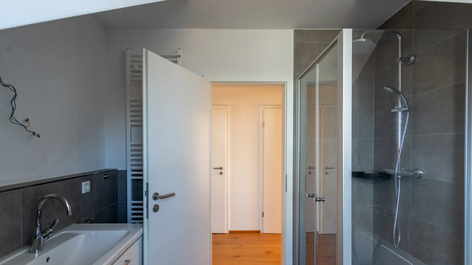 Hochwertige 2-Zimmer-Dachgeschosswohnung in Ingolstadt Nord-Ost - Bild 9