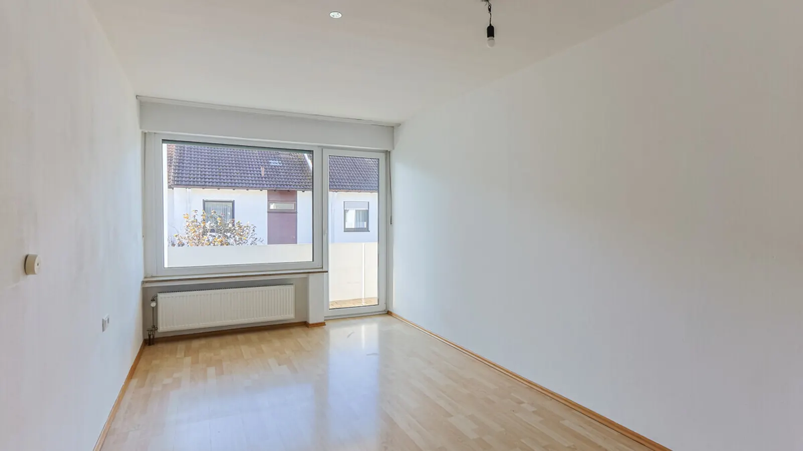 Charmantes Reihenmittelhaus mit viel Potenzial - Bild 11